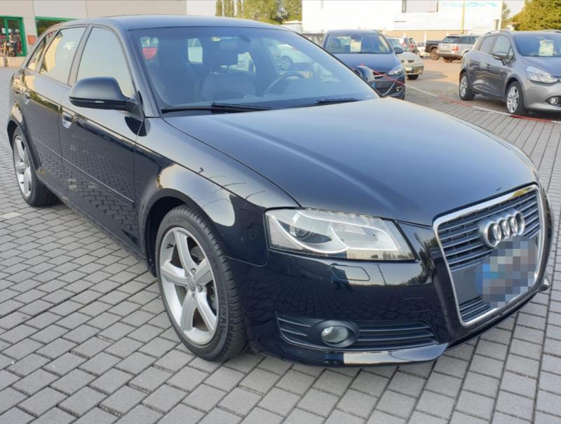 image Audi A3 Sportback 2.0 Tdi 140 Cv S Line Automatica (1417)